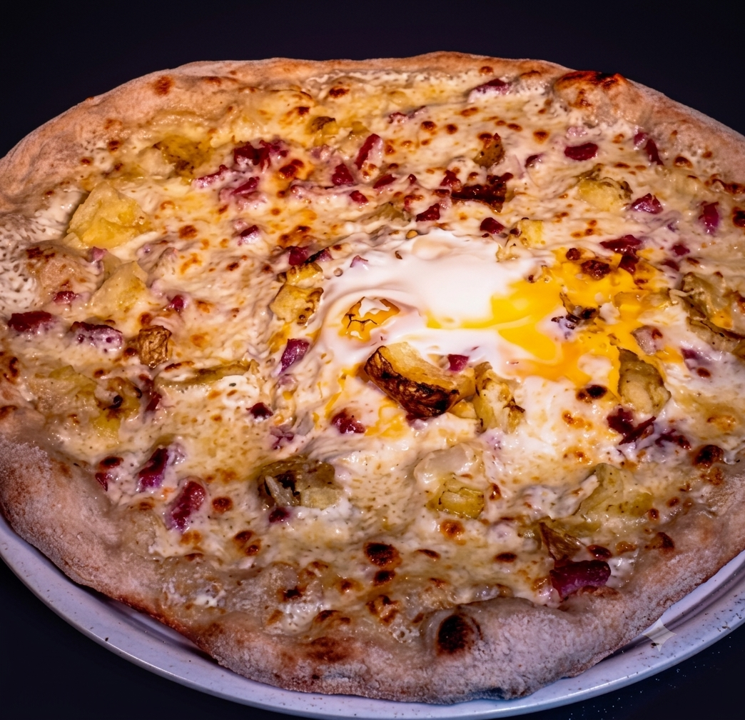 Pizza carbonara